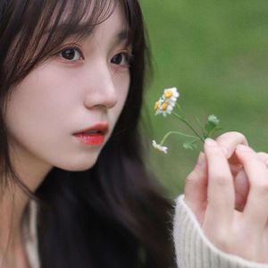 我被八个男人玩到早上H
